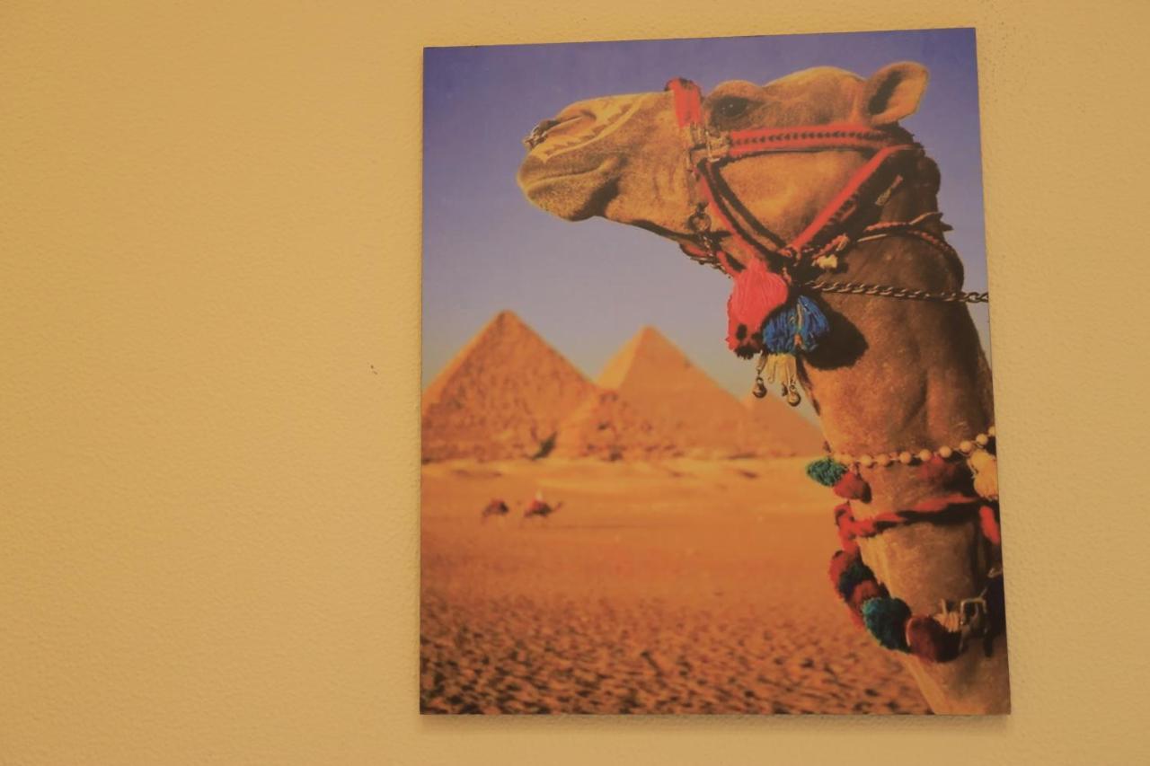 Magic Golden Pyramids View Otel Kafret el-Gabal Dış mekan fotoğraf
