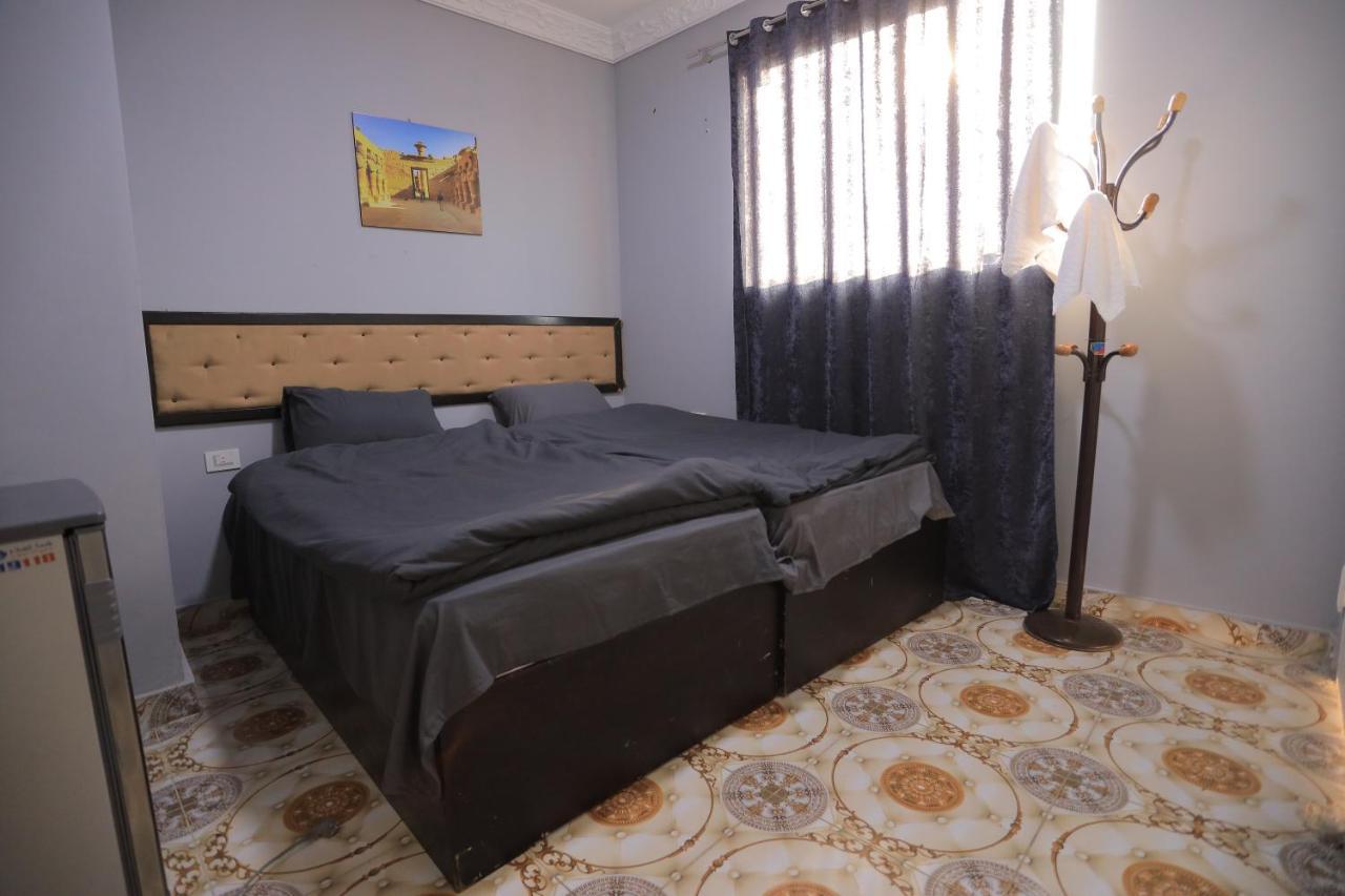 Magic Golden Pyramids View Otel Kafret el-Gabal Dış mekan fotoğraf