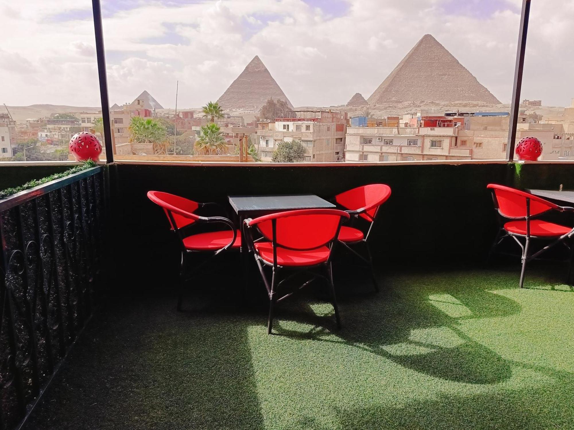 Magic Golden Pyramids View Otel Kafret el-Gabal Dış mekan fotoğraf