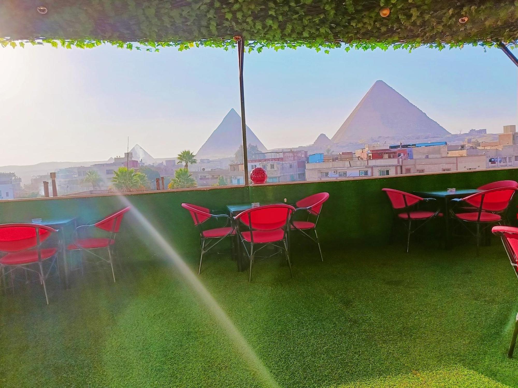 Magic Golden Pyramids View Otel Kafret el-Gabal Dış mekan fotoğraf