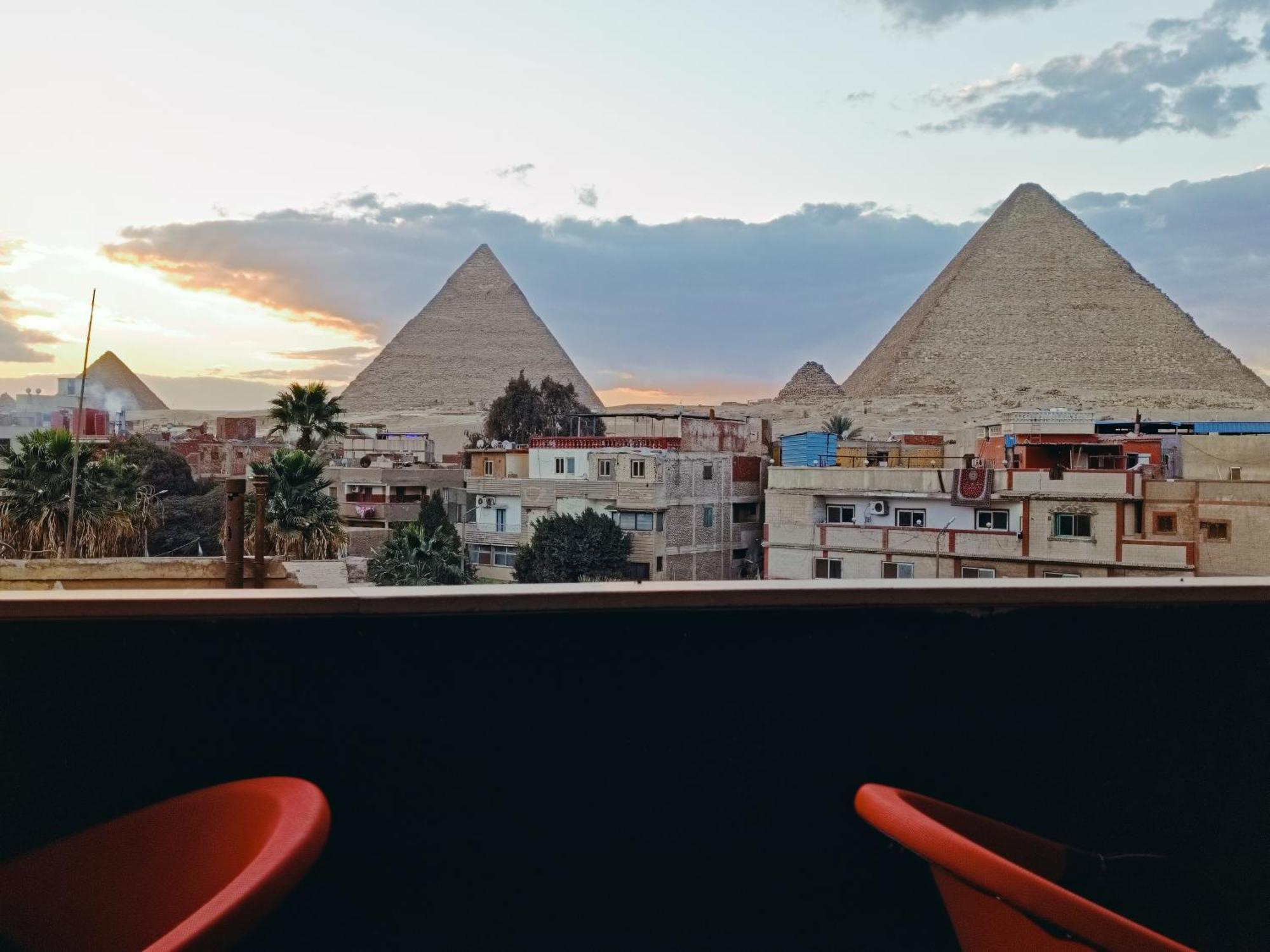 Magic Golden Pyramids View Otel Kafret el-Gabal Dış mekan fotoğraf