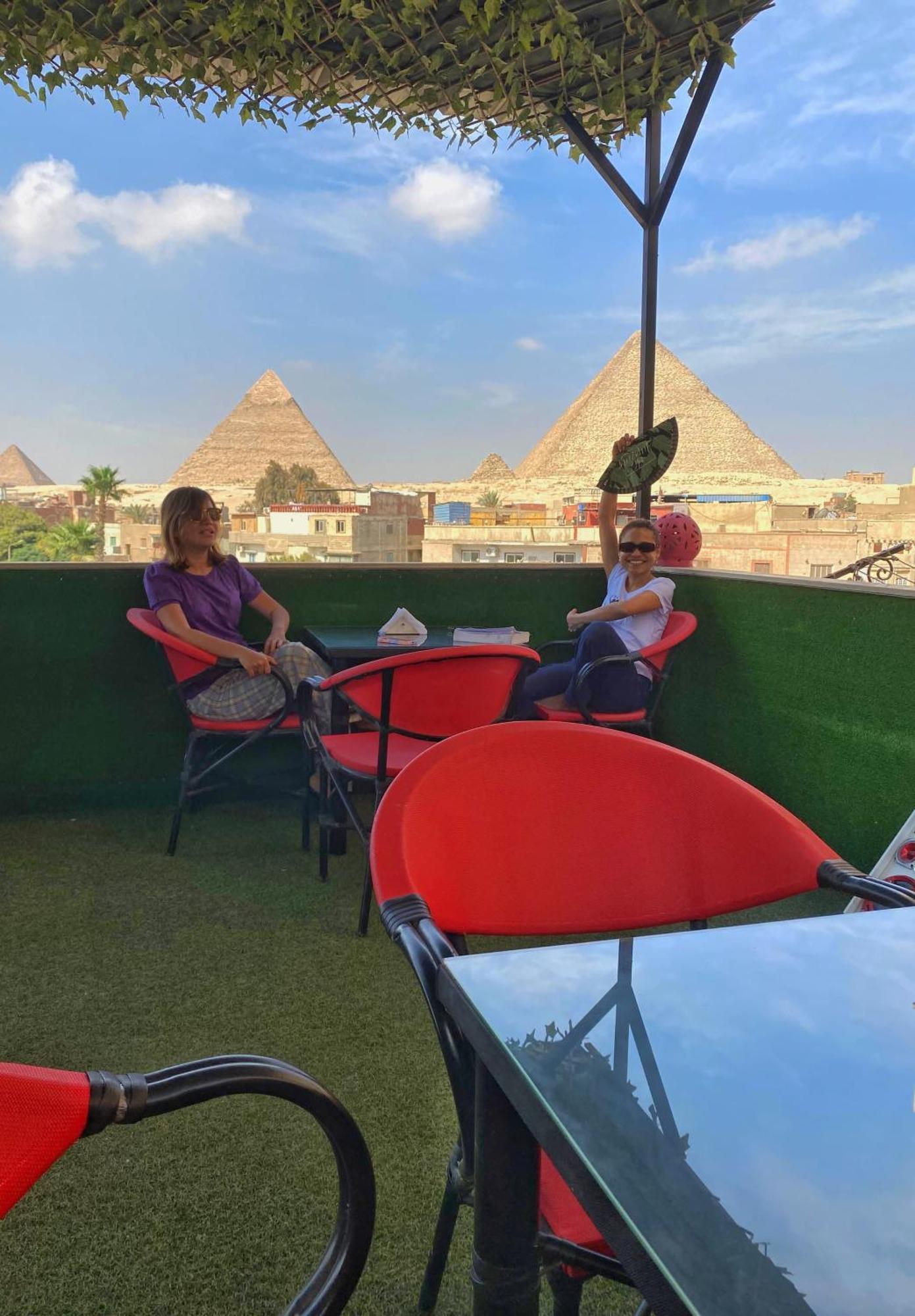Magic Golden Pyramids View Otel Kafret el-Gabal Dış mekan fotoğraf