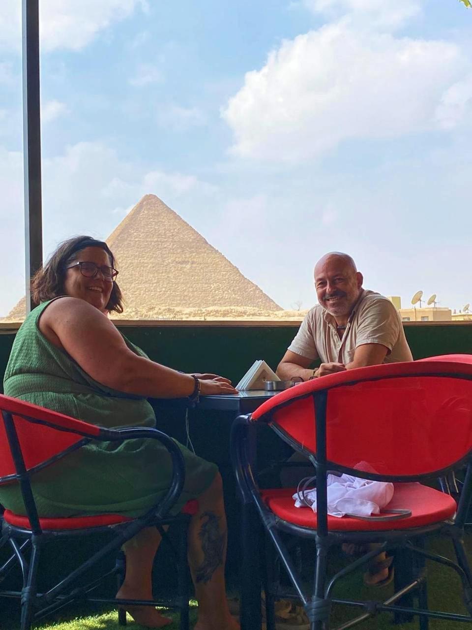 Magic Golden Pyramids View Otel Kafret el-Gabal Dış mekan fotoğraf