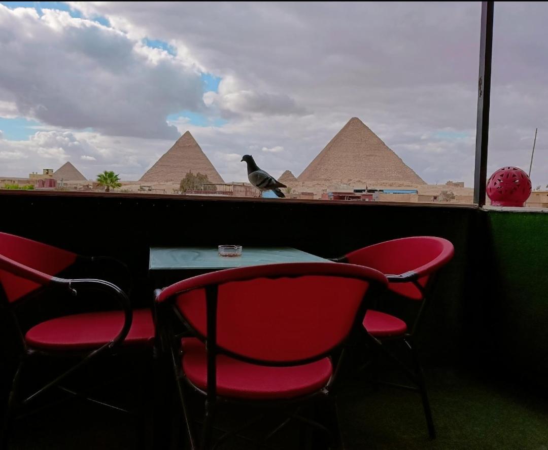 Magic Golden Pyramids View Otel Kafret el-Gabal Dış mekan fotoğraf