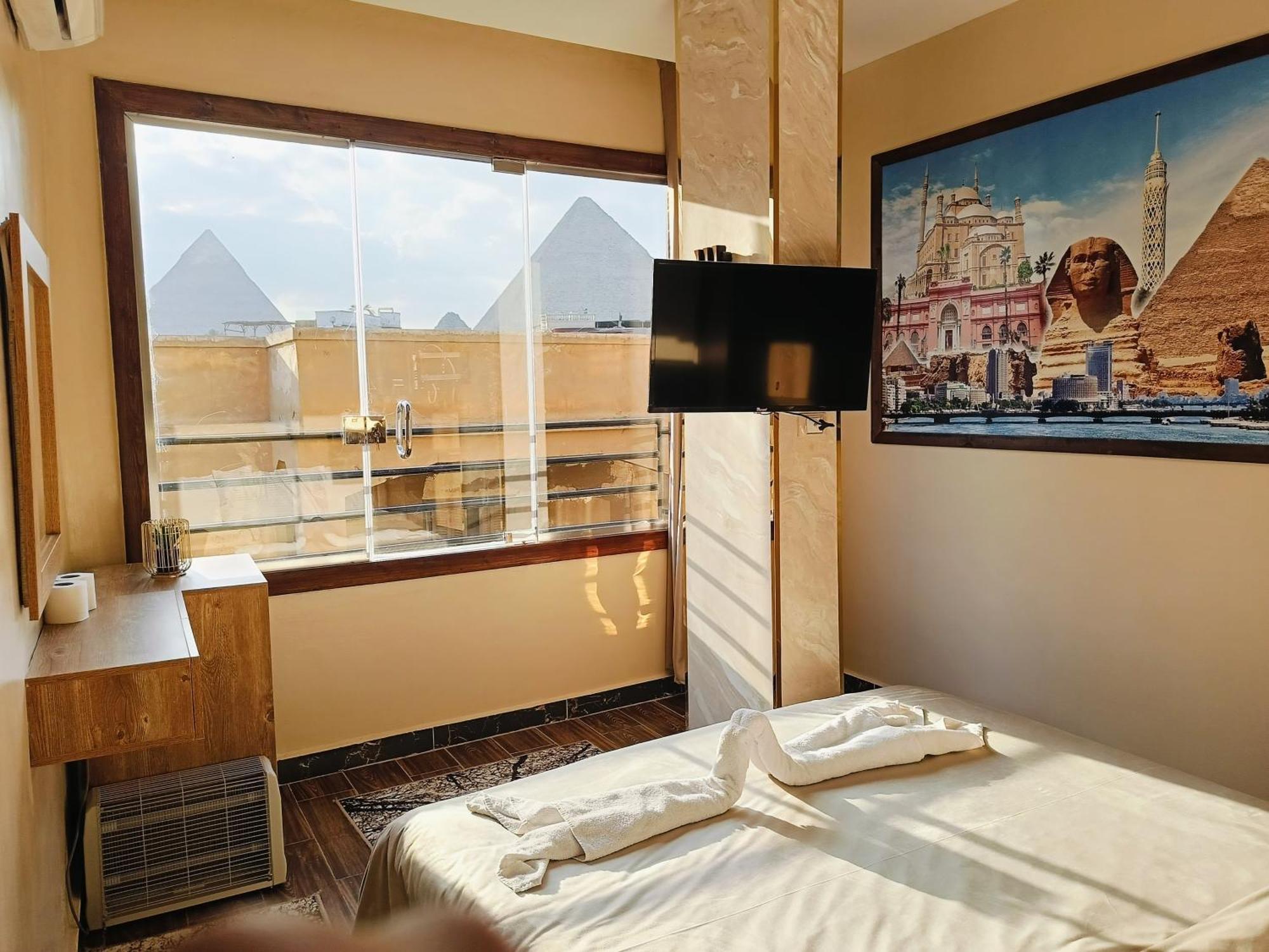Magic Golden Pyramids View Otel Kafret el-Gabal Dış mekan fotoğraf