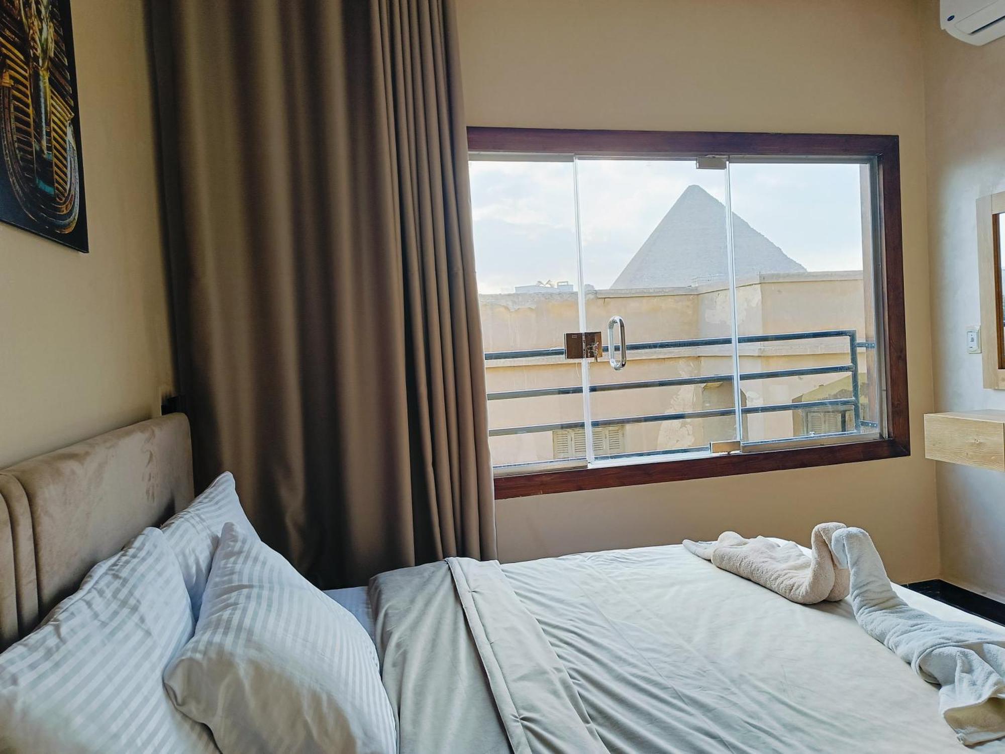 Magic Golden Pyramids View Otel Kafret el-Gabal Dış mekan fotoğraf